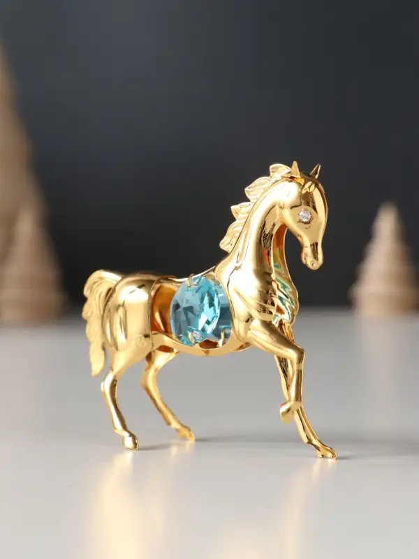 Сувенир Лошадка маленькая с 2-мя голубыми хрусталиками, 7х2х6 см. Сувенир Лошадка маленькая с 2-мя голубыми хрусталиками, 7х2х6 см.