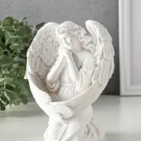 Сувенир полистоун "Девушка-ангел - обниму тебя крыльями" белый 12,5х9х15 см