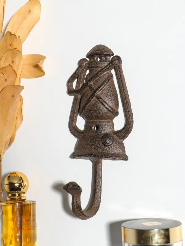 Крючок настенный &laquo;Походный фонарь&raquo;, ключница декоративная, чугун, 19&times;8&times;8.8 см