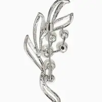 Брошь &laquo;Ветвь&raquo;, жемчуг, цвет белый в серебре