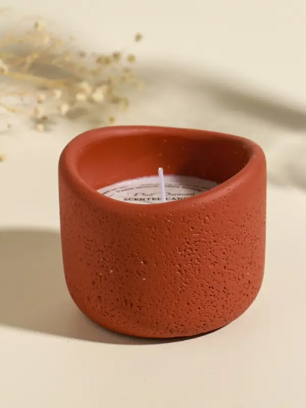 Свеча в подсвечнике вулканическом &laquo;Изгиб&raquo;, персиковая, 8.3&times;8.5&times;7 см