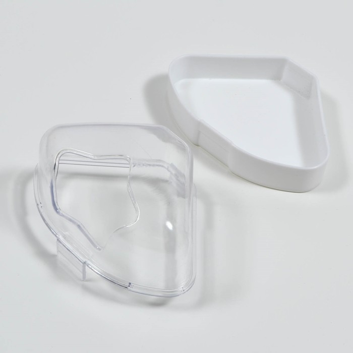 Ванночка для грызунов угловая с лопаткой, 14 х 10,4 см, белая Ванночка для грызунов угловая с лопаткой, 14 х 10,4 см, белая