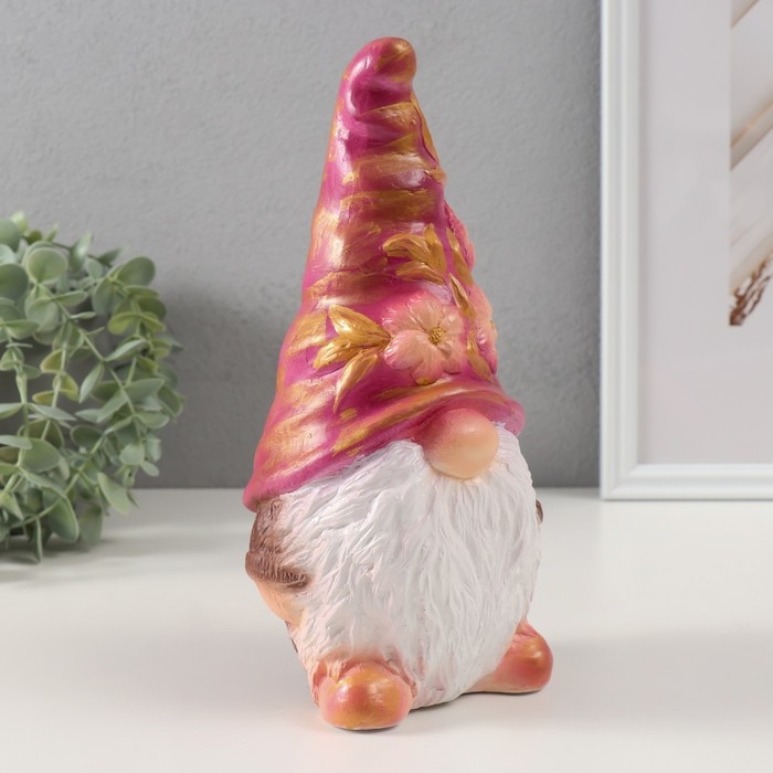 Копилка Копилка "Гном Сканди" высота 22,5 см, ширина 9,5 см, длина 11,5 см.