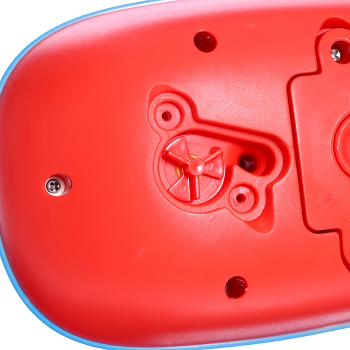 Детский фонтанчик для ванны «Зверята на кораблике», 3 насадки, работает от батареек