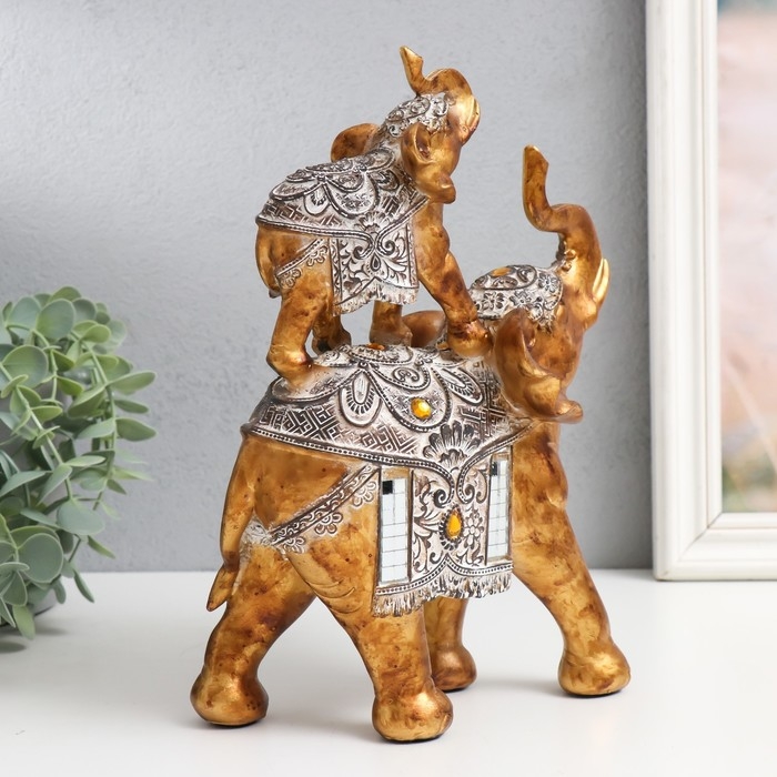 Сувенир полистоун Сувенир полистоун "Слон со слонёнком на спине - попона с узорами и янтарём" 18,5х9х25,5 см