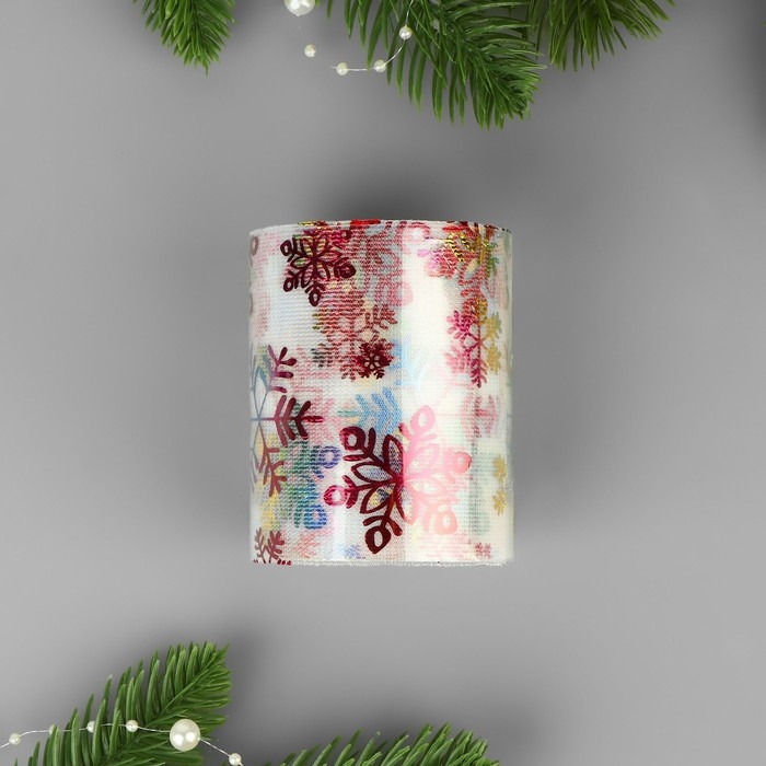 Новый год! Фатин со снежинками, с разноцветным тиснением, 7,5 см, 11 ± 1 г/кв.м, 9,1 ± 0,5 м, цвет белый №33 Новый год! Фатин со снежинками, с разноцветным тиснением, 7,5 см, 11 ± 1 г/кв.м, 9,1 ± 0,5 м, цвет белый №33