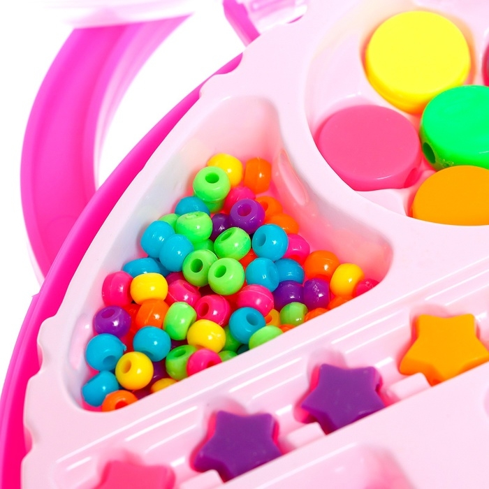 Набор для бисероплетения «Яркие украшения» в чемодане Набор для бисероплетения «Яркие украшения» в чемодане