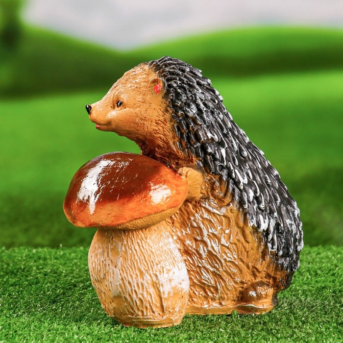 Садовая фигура "Ёжик с белым грибом" 20х20х13см