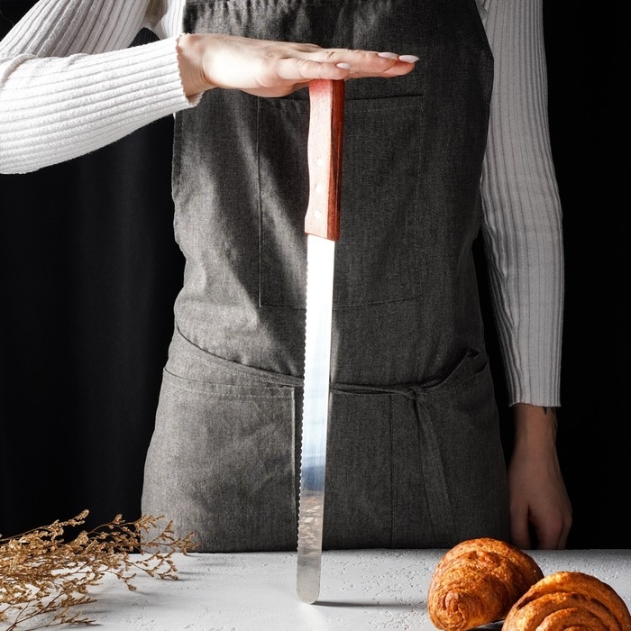 Нож для бисквита крупные зубцы, длина лезвия 30 см, деревянная ручка Нож для бисквита крупные зубцы, длина лезвия 30 см, деревянная ручка