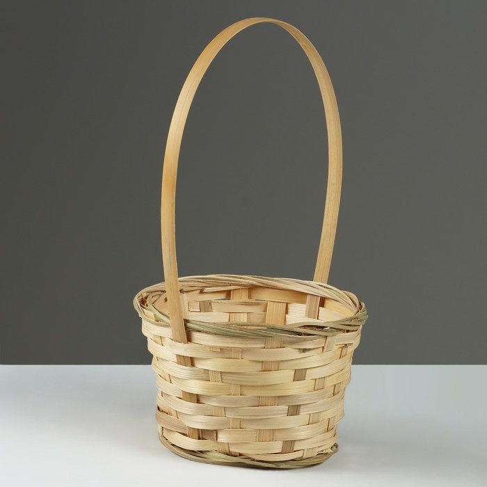 Корзина плетеная, D17 х 9 х 30 см, бамбук Корзина плетеная, D17 х 9 х 30 см, бамбук