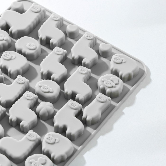 Форма для мармелада Доляна «Ферма», силикон, 23×12,5×1 см, 53 ячейки, цвет МИКС Форма для мармелада Доляна «Ферма», силикон, 23×12,5×1 см, 53 ячейки, цвет МИКС