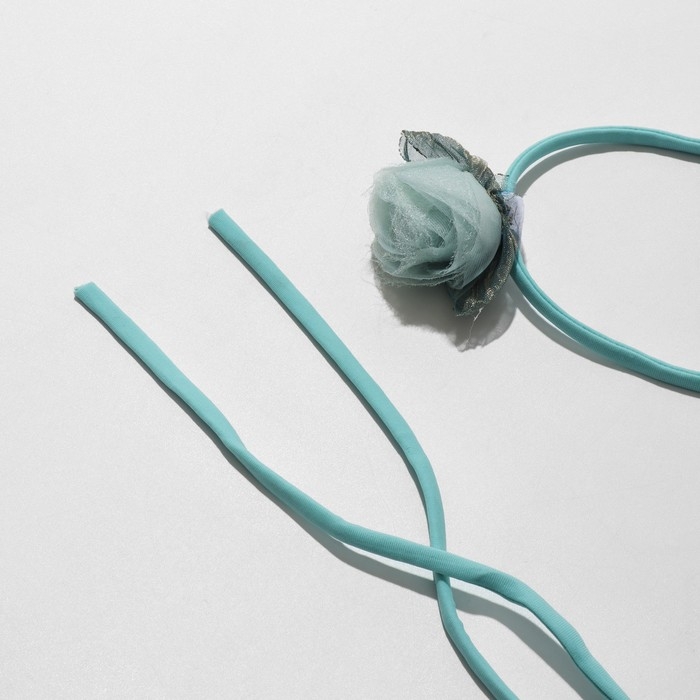 Чокер «Танго» роза с листьями, цвет голубой, 130 см Чокер «Танго» роза с листьями, цвет голубой, 130 см