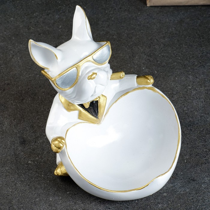 Подставка конфетница Подставка конфетница "Бульдог сидит" белая, 20х18х21см