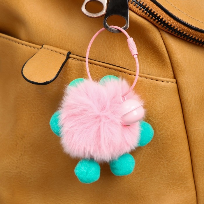 Пушистик на троссе с бубенчиком  Пушистик на троссе с бубенчиком "Чудик с зелёными ушками" нежно-розовый 8 см