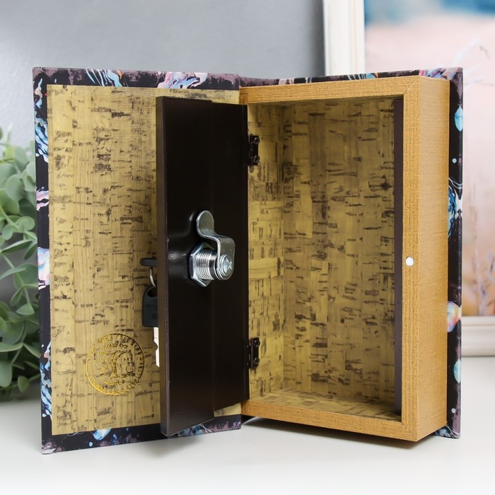 Сейф-книга дерево кожзам Сейф-книга дерево кожзам "Медузы" 21х13х5 см