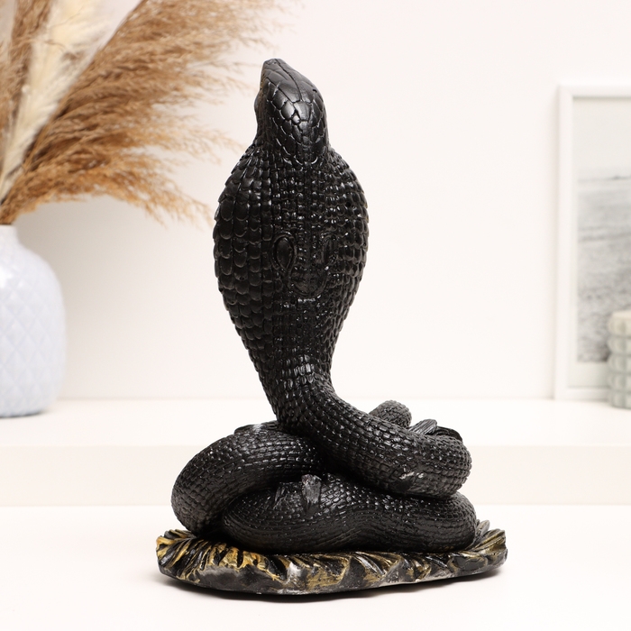 Фигура Фигура "Кобра" черная с золотом, 17х13х25см