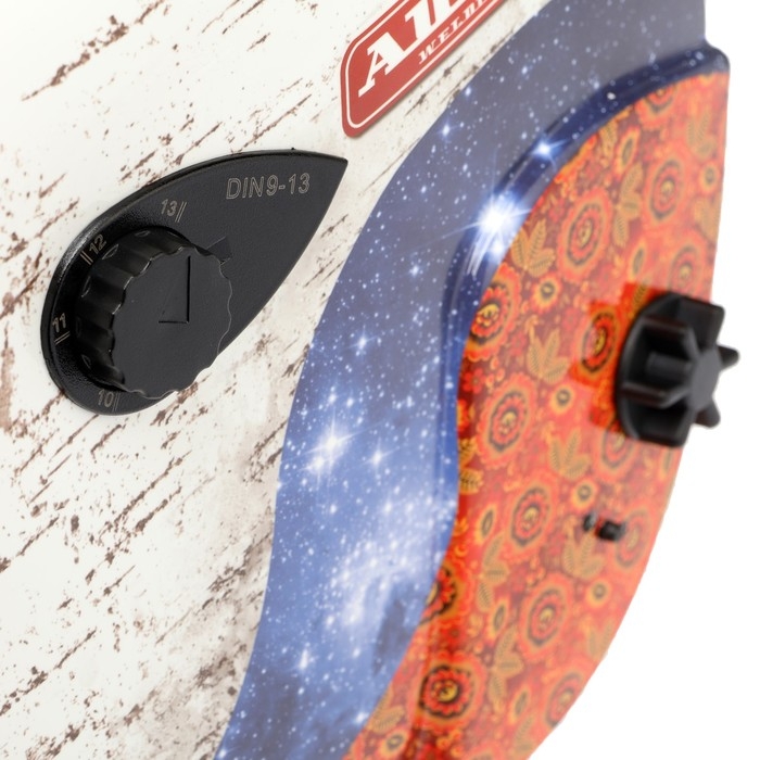 Маска сварщика Aurora А777c RUSSIAN STYLE, хамелеон, 99х45 мм, 9-13 DIN, TrueColor Маска сварщика Aurora А777c RUSSIAN STYLE, хамелеон, 99х45 мм, 9-13 DIN, TrueColor
