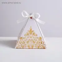 Коробка бонбоньерка, упаковка подарочная, «Роскошь золота», 7 х 7 х 7.5 см Коробка бонбоньерка, упаковка подарочная, «Роскошь золота», 7 х 7 х 7.5 см
