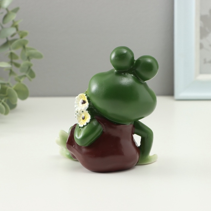 Фигурка  Фигурка "Лягушка с ромашкой" 7х9,5х11,5см