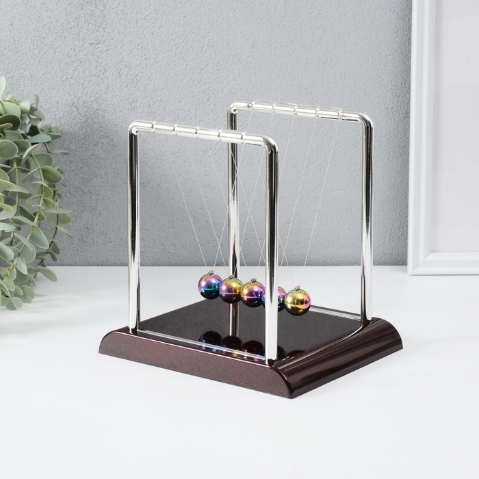 Маятник пластик "Шары Ньютона" бензиновый цвет шаров 18х15х17,5 см