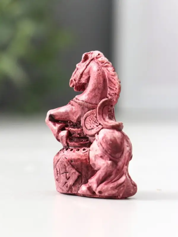 Фигурка «Лошадь на дыбах малая», 2×3×4.5 см, винный Фигурка «Лошадь на дыбах малая», 2×3×4.5 см, винный