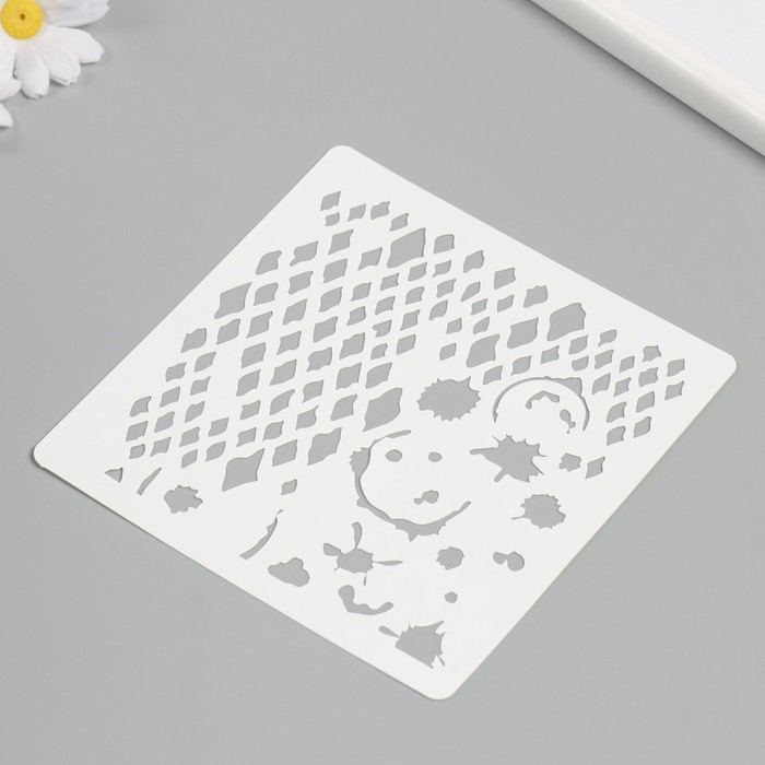 Трафарет новогодний Трафарет новогодний "Змеиный принт" 15х15 см