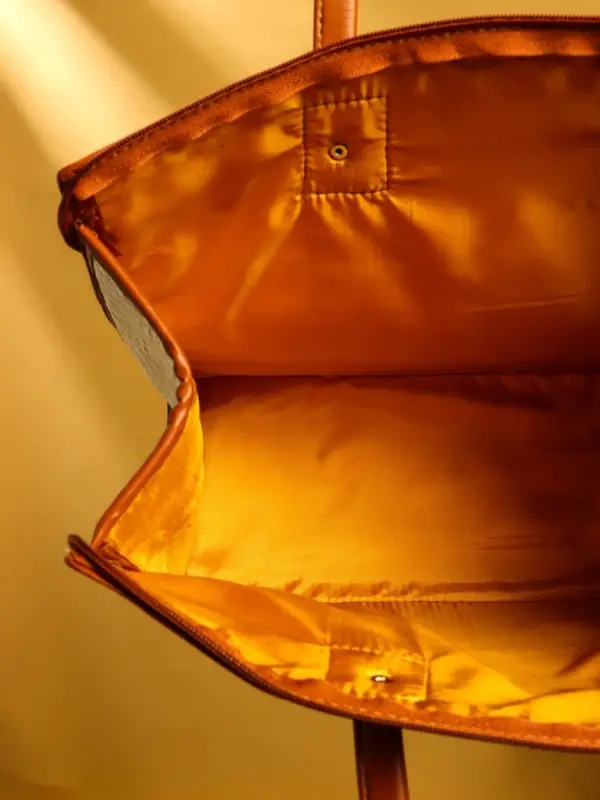 Сумка плетёная на молнии из пандана 41х16х50 см, бежево-коричневый Сумка плетёная на молнии из пандана 41х16х50 см, бежево-коричневый