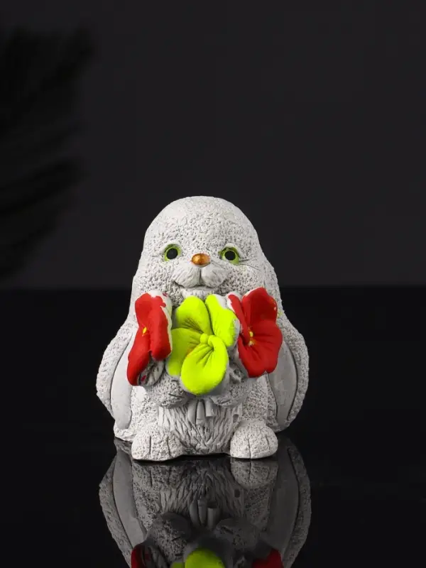 Фигура Фигура "Кролик с букетом" 7 см, серый