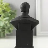 Бюст Дзержинского Ф.Э., гипс, 12&times;7.5&times;4 см, графит
