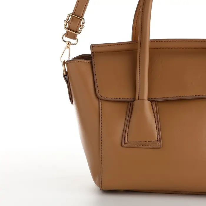 Сумка женская мессенджер на магните, 35&times;15&times;23 см, бежевая