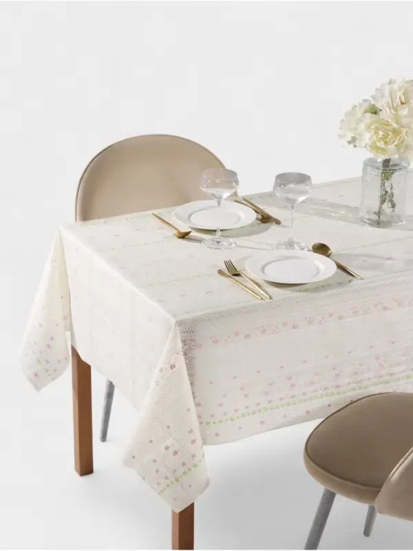 Клеёнка на стол ажурная Lace &laquo;Плетение роз&raquo;, ширина 137 см, рулон 20 метров, толщина 0,3 мм   109366