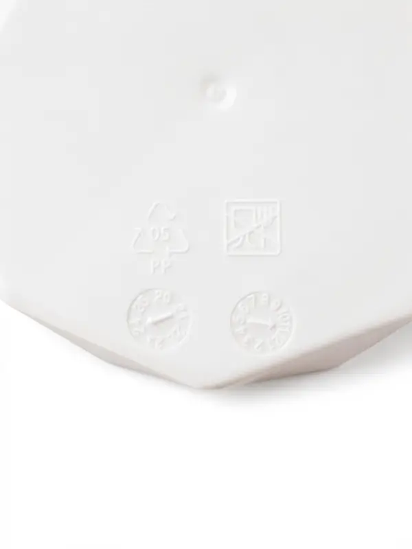 Стакан для зубных щёток &laquo;Призма&raquo;, 9.5&times;9.5&times;11 см, белый