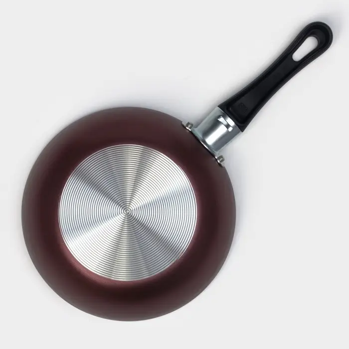 Сковорода &laquo;Хозяюшка&raquo;, d=16 см, пластиковая ручка, антипригарное покрытие, алюминий, бордовая