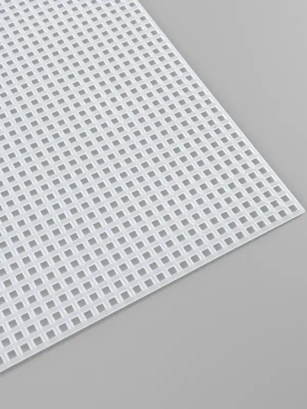 Канва для вышивания №11, пластиковая, 26&times;34 см, белая