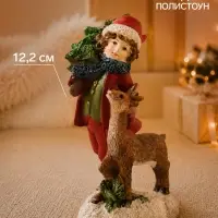 Фигурка новогодняя &laquo;Мальчик в зелёно-красном наряде с оленёнком, с ёлкой&raquo;, полистоун, 11&times;6&times;12.2 см
