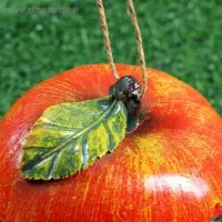 Подвесной декор "Кормушка Яблоко" 13х14см