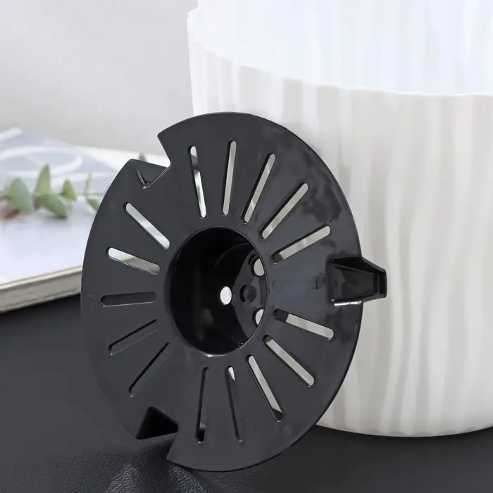 Кашпо для цветов со вставкой «Волна», 2 л, d=16 см, h=13,5 см, цвет белый Кашпо для цветов со вставкой «Волна», 2 л, d=16 см, h=13,5 см, цвет белый