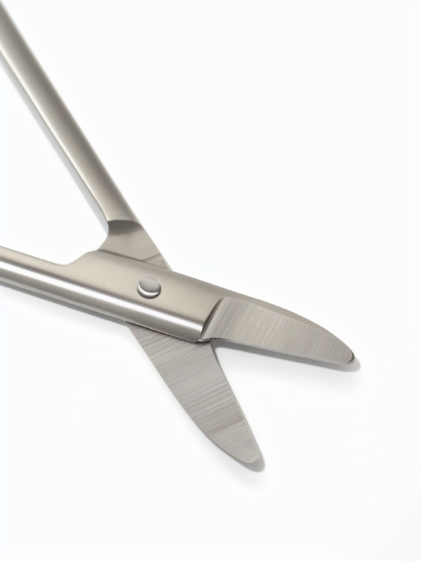 Ножницы педикюр прямые 8*20мм/11,8*5см серебр зип пакет QF Ножницы педикюр прямые 8*20мм/11,8*5см серебр зип пакет QF