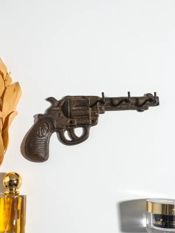 Крючки настенные &laquo;Револьвер с барабаном&raquo;, ключница декоративная, чугун, 22&times;11&times;4 см