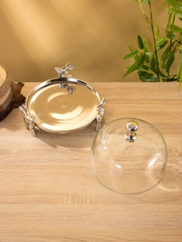 Тортовница со стеклянной крышкой "Олени" 23х23х20 см, алюминий