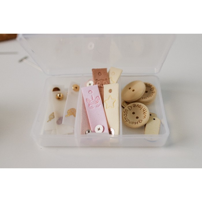 Набор нашивок из дерева «Hand made with love», 2,5 × 2,5 см, 10 шт Набор нашивок из дерева «Hand made with love», 2,5 × 2,5 см, 10 шт