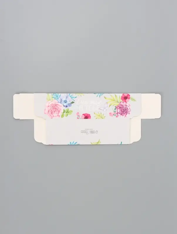 Коробка для макарун, кондитерская упаковка &laquo;Счастье в тебе&raquo;, 18&times;5.5&times;5.5 см