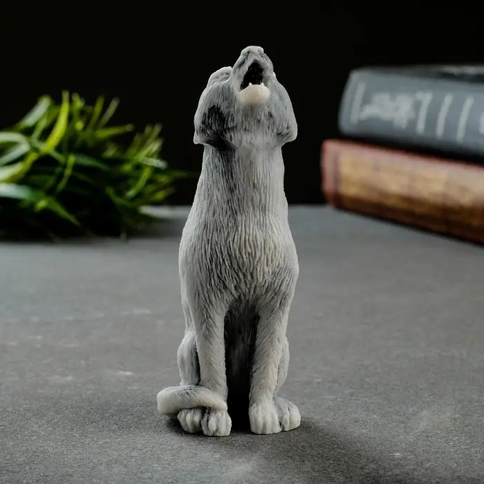 Фигурка &laquo;Волк сидящий, воет&raquo;, 10.2 см