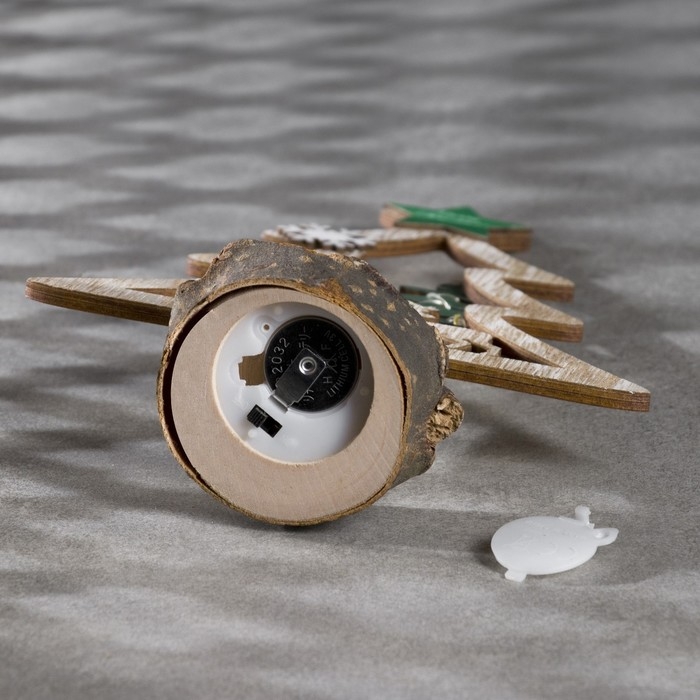 Светодиодная фигура «Ёлка с Дедом Морозом» 13 × 20 × 5 см, дерево, батарейки CR2032х1 (в комплекте), свечение тёплое белое Светодиодная фигура «Ёлка с Дедом Морозом» 13 × 20 × 5 см, дерево, батарейки CR2032х1 (в комплекте), свечение тёплое белое