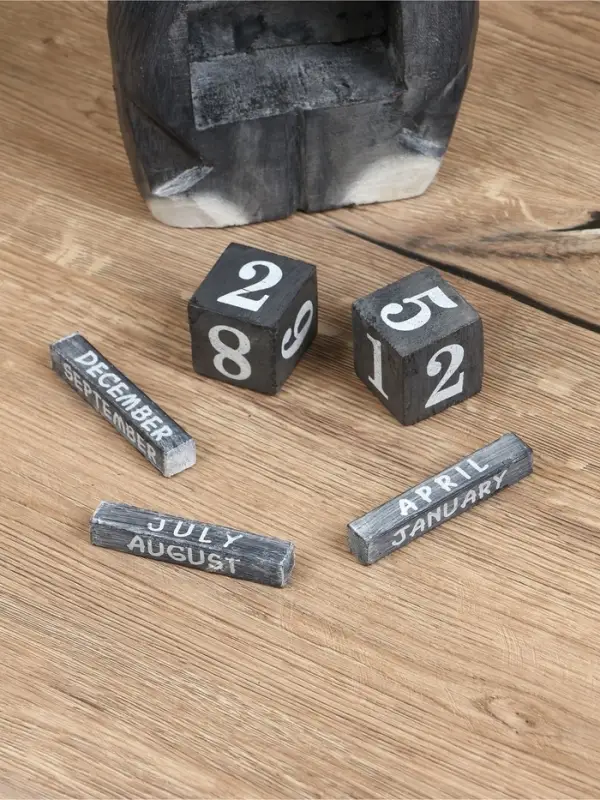 Календарь настольный «Кошечка», 15×5×53 см, дерево Календарь настольный «Кошечка», 15×5×53 см, дерево