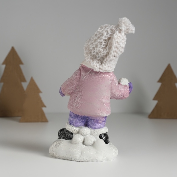 Сувенир керамика  Сувенир керамика "Мальчик в розовой курточке, со снежком" 10,3х7,3х16 см