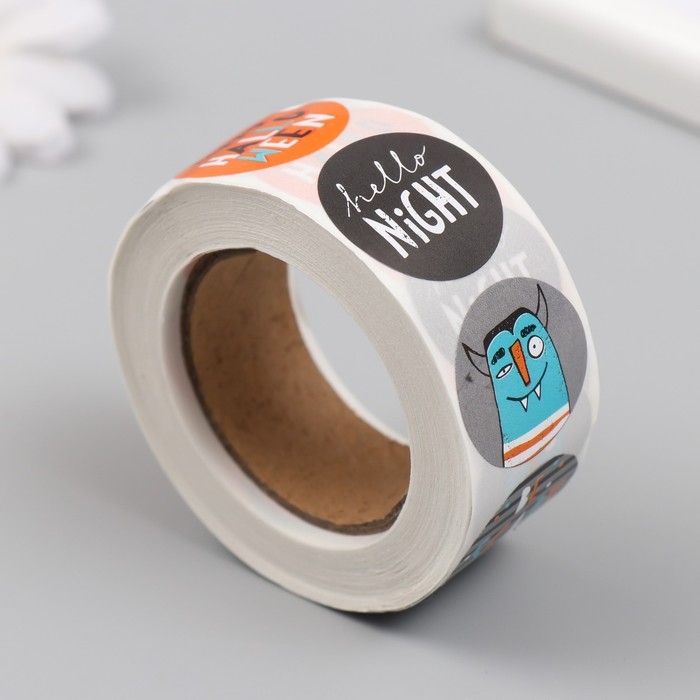 Наклейка бумага Наклейка бумага "Хэллоуин. Страшилки" d=2,5 см 500 шт в рулоне