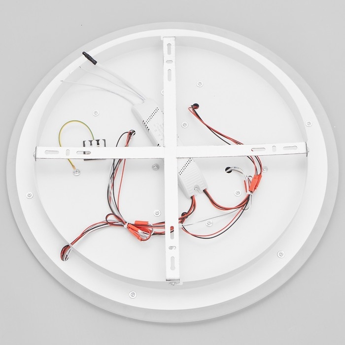 Светильник с ПДУ 660612N LED 160Вт 3 режима 3000-6000К диммер белый 49х49х4 см BayerLux