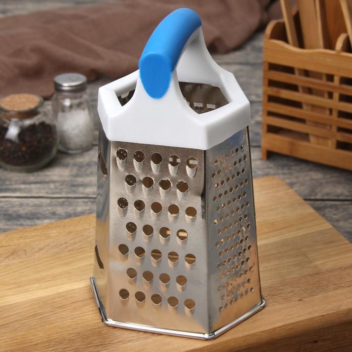 Тёрка шестигранная Доляна «Помощник», 10×12×20 см, цвет МИКС Тёрка шестигранная Доляна «Помощник», 10×12×20 см, цвет МИКС