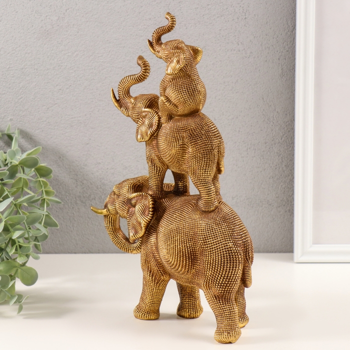 Сувенир полистоун 3D Сувенир полистоун 3D "Пирамида из слонов" тёмное золото 20х7х30 см